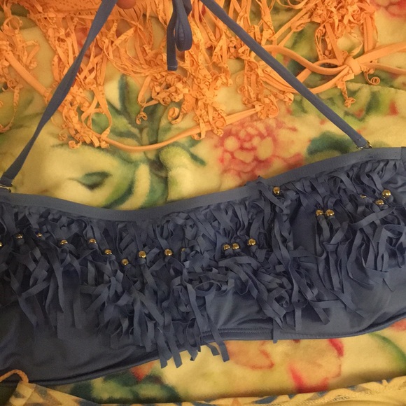 Bathing suit - Picture 3 of 5